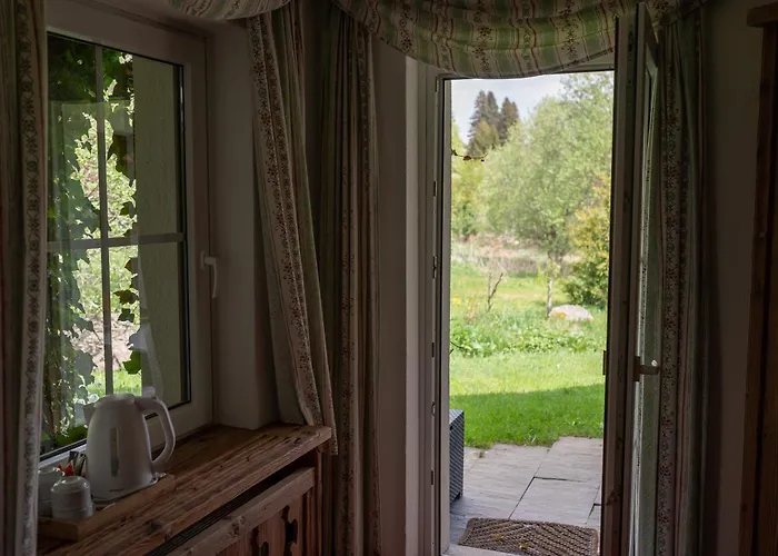 &Restaurant Grüner Baum - Die Grüne Oase Am